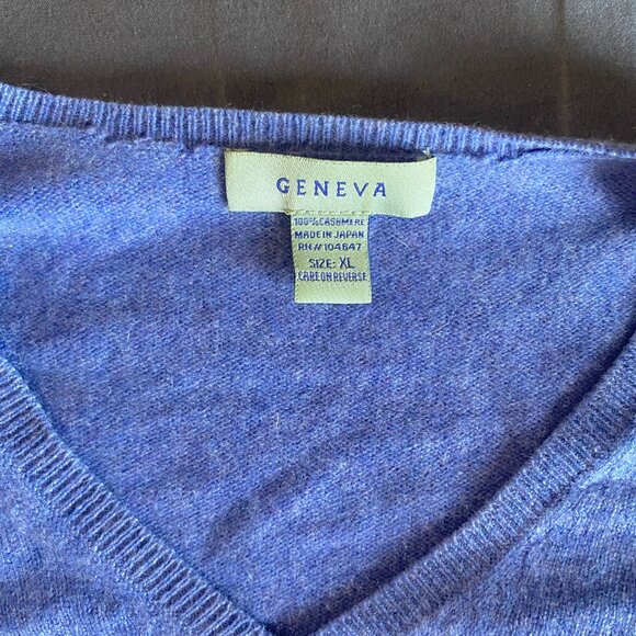 Cashmere V-Neck Sweater Bundle! - Picture 4 of 10